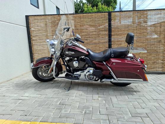 HARLEY-DAVIDSON ROAD KING CLASSIC HARLEY-DAVIDSON ROAD KING CLASSIC